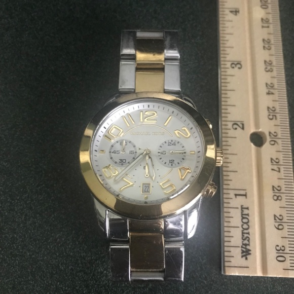 Michael Kors Two-tone Women’s Stainless Steel Chronograph Watch MK5748 main image 11